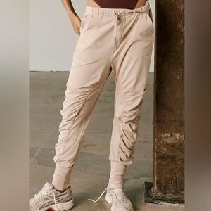 FP Movement by Free People Hot Shot Shirred Pants Joggers Size Small